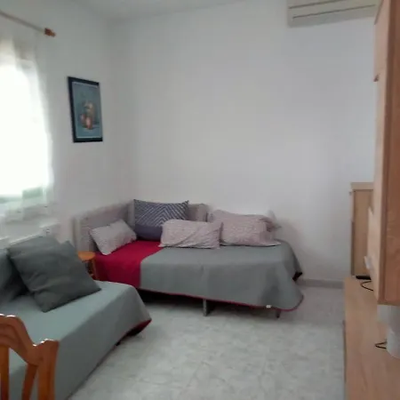 Casa Antonia Reyes, A La Sombra De Famara Appartement