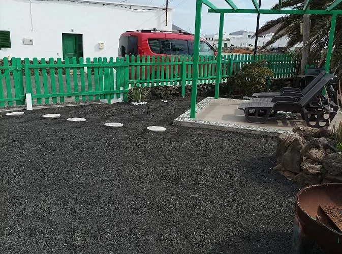 Casa Antonia Reyes, A La Sombra De Famara Апартаменты